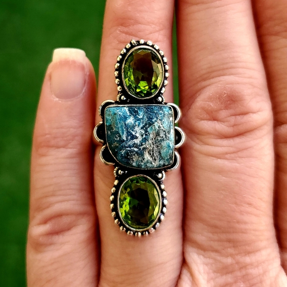 New Rough Blue Kyanite & Peridot 925 Silver Ring. - Picture 2 of 8